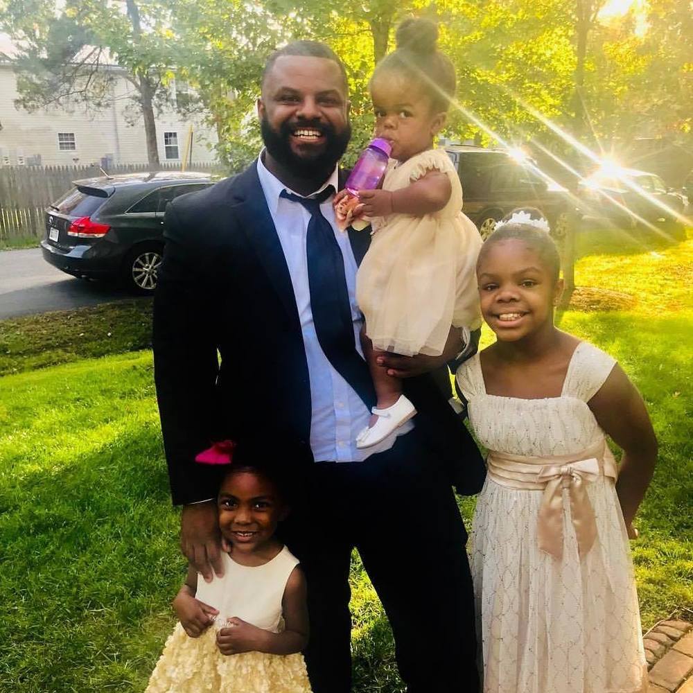 Meet your Posher, Victor